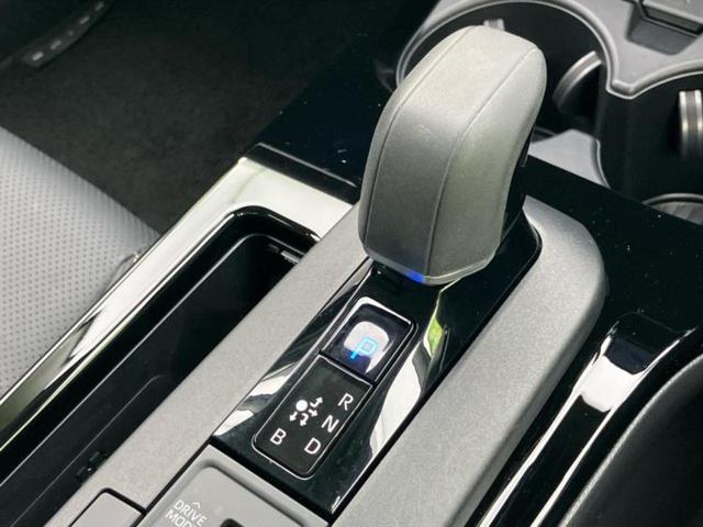 プリウス Ｚ　保証書／ディスプレイオーディオ＋ナビ１２．３インチ／トヨタセーフティセンス／エアーシート　前席／パノラミックビューモニター／車線逸脱防止支援システム／シート　合皮　衝突被害軽減システム　全周囲カメラ（18枚目）