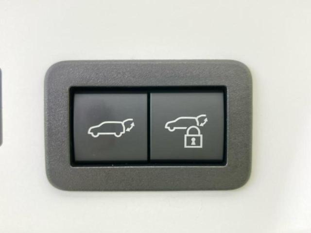 プリウス Ｚ　保証書／ディスプレイオーディオ＋ナビ１２．３インチ／トヨタセーフティセンス／エアーシート　前席／パノラミックビューモニター／車線逸脱防止支援システム／シート　合皮　衝突被害軽減システム　全周囲カメラ（38枚目）