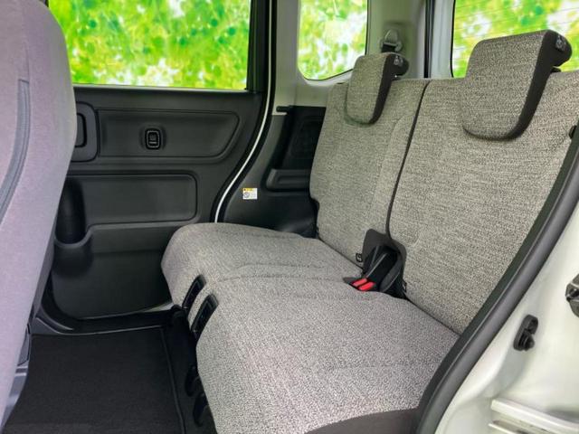 ＷＥＣＡＲＳでは各商談席に大型モニターをご用意しております！見やすい大画面でゆったりと全国の在庫をご覧いただけます！是非ご来店お待ちしております！