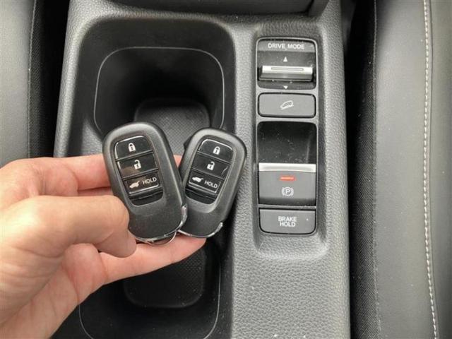 お車に合わせて無料保証以外にも、保証範囲、期間、距離を拡充させた有料保証もご用意しております！中古車の購入が初めてで不安・・・というお客様もご安心ください！