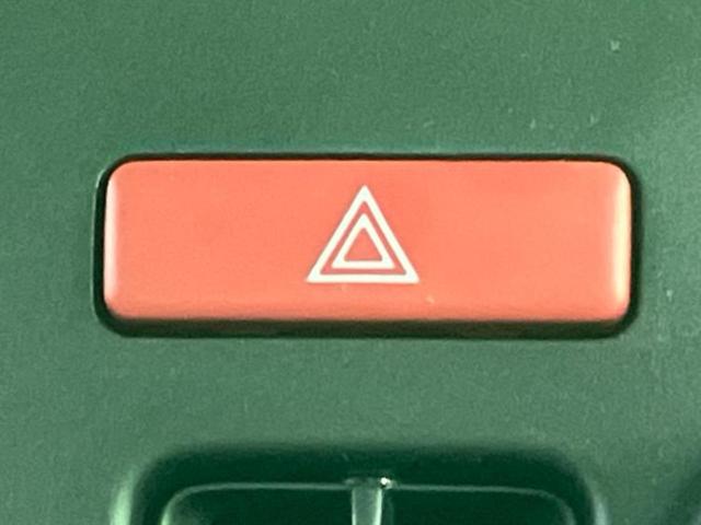 お車に合わせて無料保証以外にも、保証範囲、期間、距離を拡充させた有料保証もご用意しております！中古車の購入が初めてで不安・・・というお客様もご安心ください！