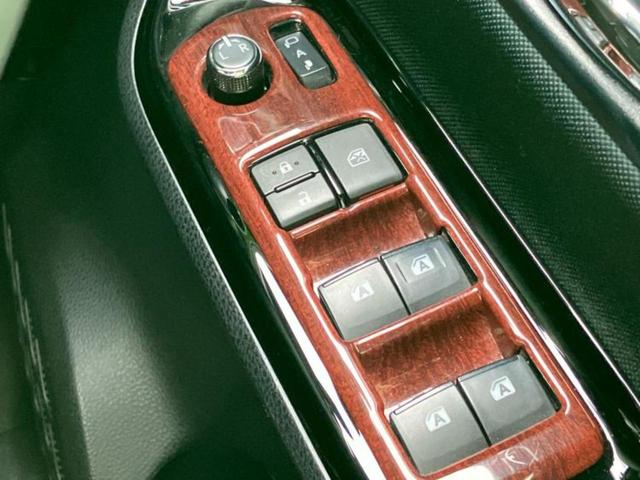 国産車から輸入車まで多様なお客様のニーズのお応えできるように、全国規模で豊富な在庫展開！車のことならＷＥＣＡＲＳへ！