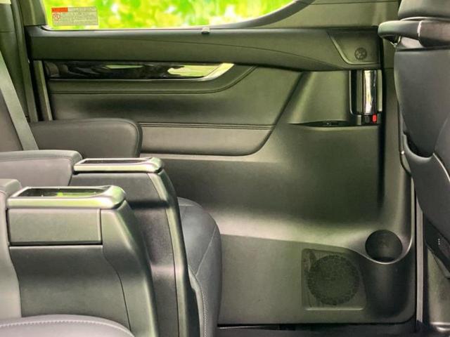 ＷＥＣＡＲＳでは各商談席に大型モニターをご用意しております！見やすい大画面でゆったりと全国の在庫をご覧いただけます！是非ご来店お待ちしております！