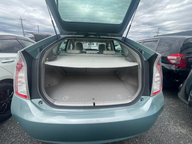 プリウス 　禁煙車，油電混合，エコカー減税対象車，スマートキー，キーレスエントリー，ＬＥＤヘッドランプ，Ｂｌｕｅｔｏｏｔｈ接続，（14枚目）