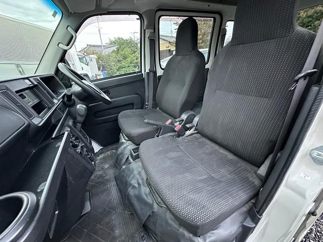 ハイゼットカーゴ ＤＸ　ＳＡＩＩＩ　カーゴ６６０デラックスＳＡＩＩＩ　ハイルーフ　４ＷＤ　ワンオーナー　ＥＴＣ（29枚目）
