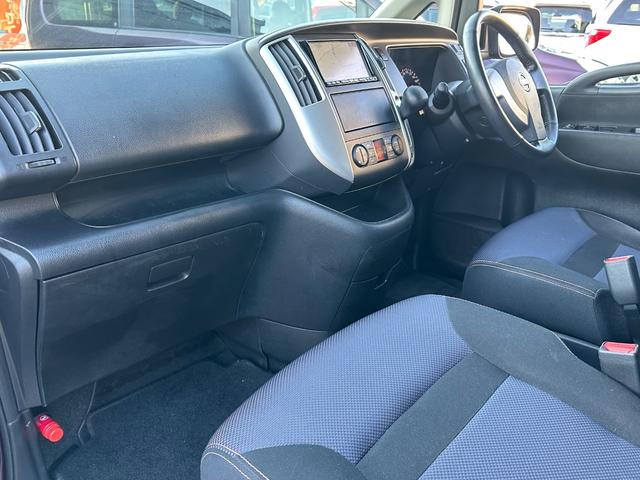 セレナ ハイウェイスター　Ｖセレクション　ＥＴＣ　ナビ　バックカメラ　両側パワースライドドア　フリップダウンモニター　後席モニター（31枚目）