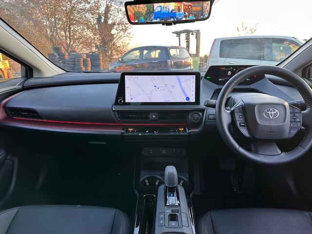 プリウス Z 全周囲カメラ シートヒーター ETC 電動トランク ステアリングヒーター クルーズコントロール(32枚目)