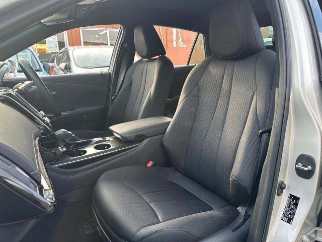 クラウンハイブリッド ＲＳ　クルーズコントロール　全周囲カメラ　パノラマビューモニター　ドライブレコーダー　バックカメラ　ＥＴＣ　純正ナビ　ＴＶ　障害物センサー（34枚目）