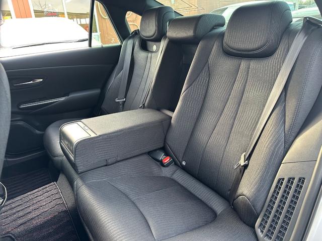 クラウンハイブリッド ＲＳ　クルーズコントロール　全周囲カメラ　パノラマビューモニター　ドライブレコーダー　バックカメラ　ＥＴＣ　純正ナビ　ＴＶ　障害物センサー（39枚目）