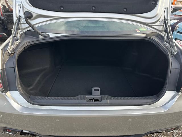 クラウンハイブリッド ＲＳ　クルーズコントロール　全周囲カメラ　パノラマビューモニター　ドライブレコーダー　バックカメラ　ＥＴＣ　純正ナビ　ＴＶ　障害物センサー（47枚目）