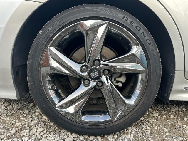 クラウンハイブリッド ＲＳ　クルーズコントロール　全周囲カメラ　パノラマビューモニター　ドライブレコーダー　バックカメラ　ＥＴＣ　純正ナビ　ＴＶ　障害物センサー（51枚目）