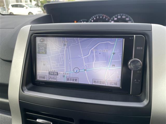 ノア Ｘ　Ｇエディション　純正ＳＤナビ／フルセグテレビ／Ｂｌｕｅｔｏｏｔｈ／バックカメラ／ビルトインＥＴＣ／社外ドライブレコーダー／両側パワースライドドア／ＭＴモード付きＡＴ／前席シートヒーター／オートライト（8枚目）