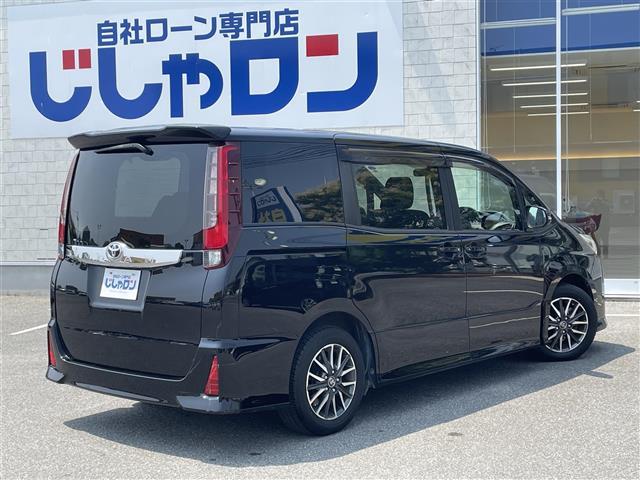 ノア Ｓｉ　８人乗り　両側電動スライドドア　純正ＨＤＤナビ　フルセグ　ＢＴオーディオ　ＤＶＤ　ＣＤ　バックカメラ　ビルトインＥＴＣ（9枚目）