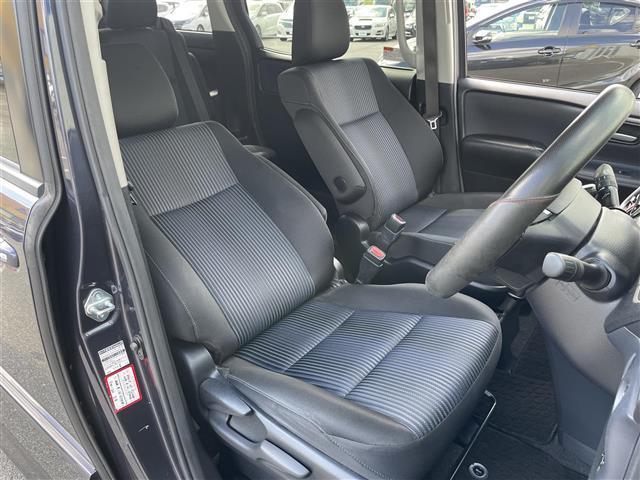 ノア Ｓｉ　★ディーラーｏｐ８インチナビ【ＮＳＺＴ－Ｙ６４Ｔ】（Ｂｌｕｅｔｏｏｔｈ／フルセグＴＶ／ＣＤ／ＤＶＤ／ＡＭ／ＦＭ）★純正１１インチフリップダウンモニター【Ｖ１１Ｔ－Ｒ６２Ｃ】★バックカメラ★（28枚目）