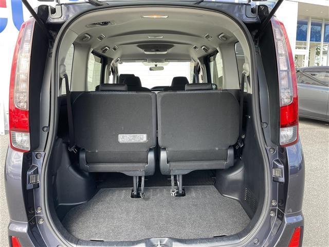 ノア Ｓｉ　★ディーラーｏｐ８インチナビ【ＮＳＺＴ－Ｙ６４Ｔ】（Ｂｌｕｅｔｏｏｔｈ／フルセグＴＶ／ＣＤ／ＤＶＤ／ＡＭ／ＦＭ）★純正１１インチフリップダウンモニター【Ｖ１１Ｔ－Ｒ６２Ｃ】★バックカメラ★（34枚目）