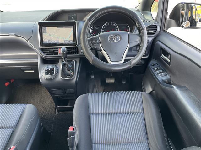 ノア Ｓｉ　★ディーラーｏｐ８インチナビ【ＮＳＺＴ－Ｙ６４Ｔ】（Ｂｌｕｅｔｏｏｔｈ／フルセグＴＶ／ＣＤ／ＤＶＤ／ＡＭ／ＦＭ）★純正１１インチフリップダウンモニター【Ｖ１１Ｔ－Ｒ６２Ｃ】★バックカメラ★（36枚目）