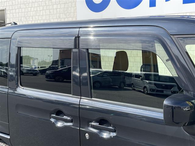 スペーシア ハイブリッドＧ　禁煙車　衝突軽減ブレーキ　両側スライドドア　フロアマット　ドアバイザー（7枚目）