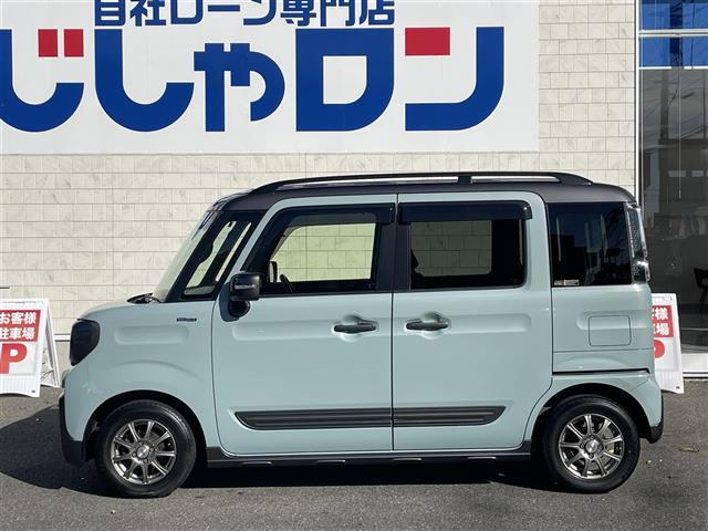 スペーシアギア ハイブリッドＸＺ　禁煙車　８型楽ナビ　ＴＶ　ＢＴオーディオ　ＤＶＤ　ＣＤ　バックカメラ　ビルトインＥＴＣ　両側電動スライド（17枚目）