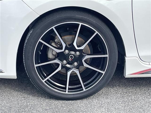 アクア Ｇ　Ｇ’ｓ　禁煙車　ライムホワイトパール　専用フロントバンパー　専用ＬＥＤライト　専用シート　専用１７インチアルミ　純正ナビ　ＴＶ　ＢＴオーディオ　ＤＶＤ　ＣＤ　バックカメラ　ビルトインＥＴＣ（12枚目）