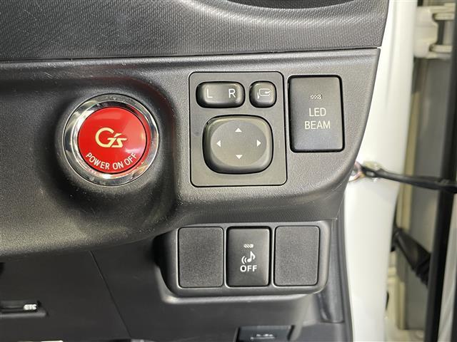 アクア Ｇ　Ｇ’ｓ　禁煙車　ライムホワイトパール　専用フロントバンパー　専用ＬＥＤライト　専用シート　専用１７インチアルミ　純正ナビ　ＴＶ　ＢＴオーディオ　ＤＶＤ　ＣＤ　バックカメラ　ビルトインＥＴＣ（32枚目）