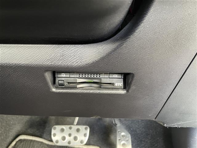 アクア Ｇ　Ｇ’ｓ　禁煙車　ライムホワイトパール　専用フロントバンパー　専用ＬＥＤライト　専用シート　専用１７インチアルミ　純正ナビ　ＴＶ　ＢＴオーディオ　ＤＶＤ　ＣＤ　バックカメラ　ビルトインＥＴＣ（38枚目）