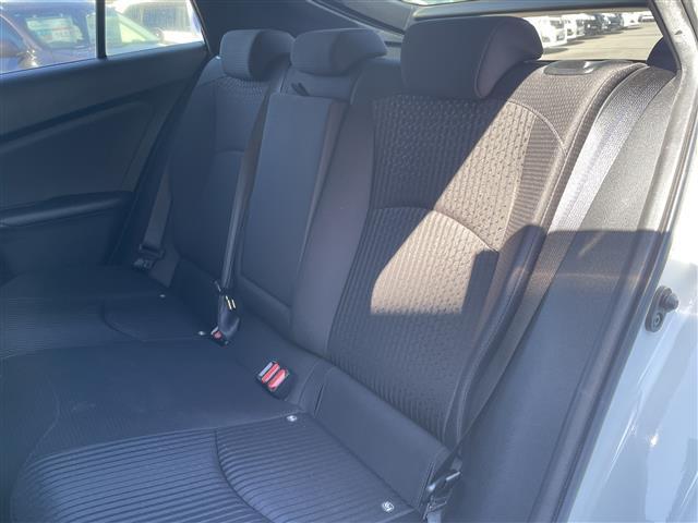 プリウス Ｓ　禁煙車　衝突軽減ブレーキ　　ＬＥＤ　ナビ　ワンセグＴＶ　　ＢＴオーディオ　ＣＤ　バックカメラ　ビルトインＥＴＣ（28枚目）