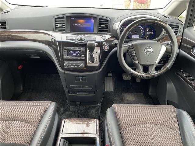 エルグランド 250ハイウェイスター 7人乗 ブラック フリップダウンモニター 純正HDDナビ フルセグ 全周囲カメラ BTオーディオ DVD CD(5枚目)