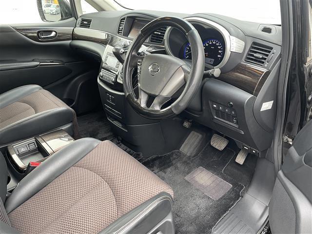 エルグランド 250ハイウェイスター 7人乗 ブラック フリップダウンモニター 純正HDDナビ フルセグ 全周囲カメラ BTオーディオ DVD CD(30枚目)