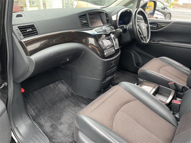 エルグランド 250ハイウェイスター 7人乗 ブラック フリップダウンモニター 純正HDDナビ フルセグ 全周囲カメラ BTオーディオ DVD CD(33枚目)