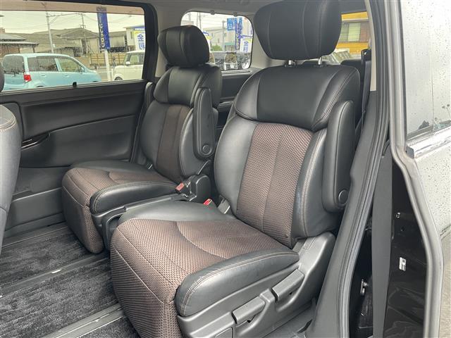 エルグランド 250ハイウェイスター 7人乗 ブラック フリップダウンモニター 純正HDDナビ フルセグ 全周囲カメラ BTオーディオ DVD CD(35枚目)