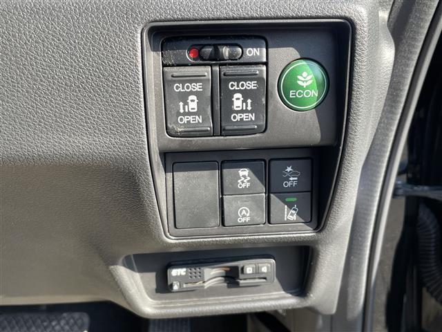 オデッセイ アブソルートXホンダセンシングアドバンP 禁煙車 8人乗り ブラック 全周囲カメラ 純正ナビ フルセグ BTオーディオ ETC 両側電動スライドドア(9枚目)