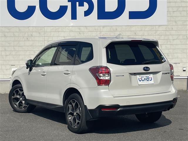 フォレスター S-リミテッド 禁煙車 4WD カロッツェリアナビ TV BTオーディオ DVD CD バックカメラ ETC 前席パワーシート 前席シートヒーター(4枚目)