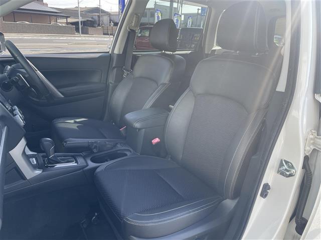 フォレスター S-リミテッド 禁煙車 4WD カロッツェリアナビ TV BTオーディオ DVD CD バックカメラ ETC 前席パワーシート 前席シートヒーター(26枚目)
