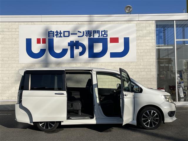 ステップワゴンスパーダ Ｚ　クールスピリット　禁煙車　フリップダウンモニター　専用１７インチアルミホイール　両側電動スライドドア　純正９インチナビ　フルセグ　ＢＴオーディオ　バックモニター　ビルトインＥＴＣ（13枚目）