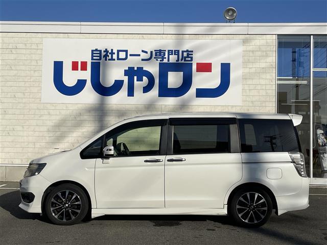 ステップワゴンスパーダ Ｚ　クールスピリット　禁煙車　フリップダウンモニター　専用１７インチアルミホイール　両側電動スライドドア　純正９インチナビ　フルセグ　ＢＴオーディオ　バックモニター　ビルトインＥＴＣ（17枚目）