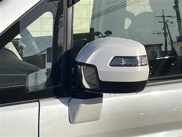 ステップワゴンスパーダ Ｚ　クールスピリット　禁煙車　フリップダウンモニター　専用１７インチアルミホイール　両側電動スライドドア　純正９インチナビ　フルセグ　ＢＴオーディオ　バックモニター　ビルトインＥＴＣ（18枚目）