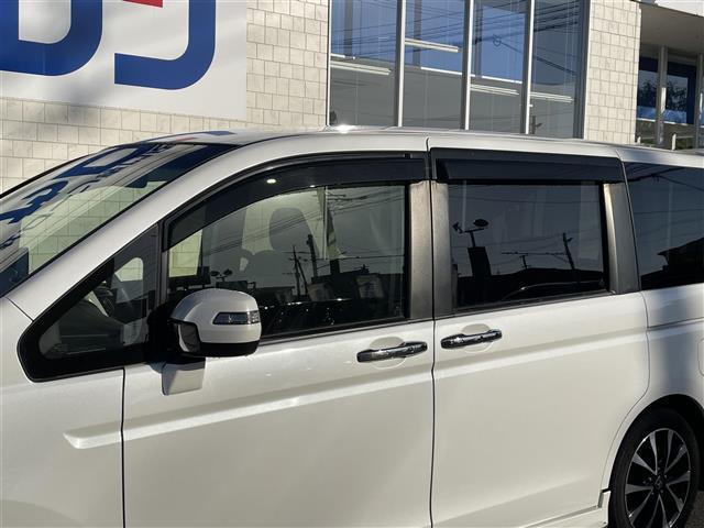 ステップワゴンスパーダ Ｚ　クールスピリット　禁煙車　フリップダウンモニター　専用１７インチアルミホイール　両側電動スライドドア　純正９インチナビ　フルセグ　ＢＴオーディオ　バックモニター　ビルトインＥＴＣ（19枚目）