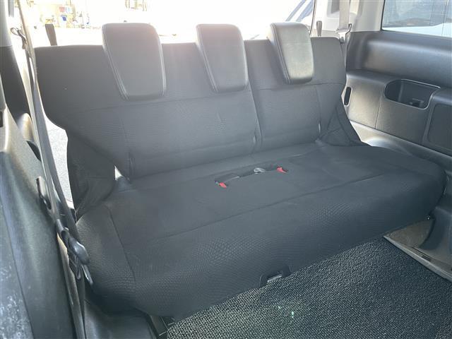 ステップワゴンスパーダ Ｚ　クールスピリット　禁煙車　フリップダウンモニター　専用１７インチアルミホイール　両側電動スライドドア　純正９インチナビ　フルセグ　ＢＴオーディオ　バックモニター　ビルトインＥＴＣ（31枚目）