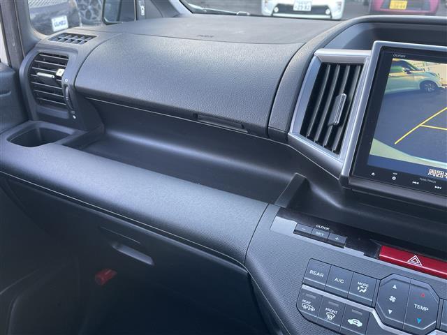 ステップワゴンスパーダ Ｚ　クールスピリット　禁煙車　フリップダウンモニター　専用１７インチアルミホイール　両側電動スライドドア　純正９インチナビ　フルセグ　ＢＴオーディオ　バックモニター　ビルトインＥＴＣ（37枚目）