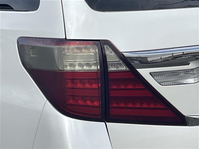 ヴェルファイア 2.4Z 禁煙車 F/S/Rアドミレーションエアロ 20インチアルミ アルパインフリップダウンモニター 9インチナビ TV BTオーディオ DVD CDバックカメラ ETC シートカバー装着(22枚目)