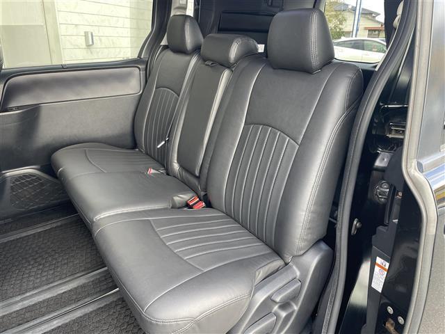 ヴォクシー ＺＳ　禁煙車　フリップダウンモニター　純正９インチＳＤナビ　フルセグ　ＢＴオーディオ　バックカメラ　片側電動スライドドア（32枚目）