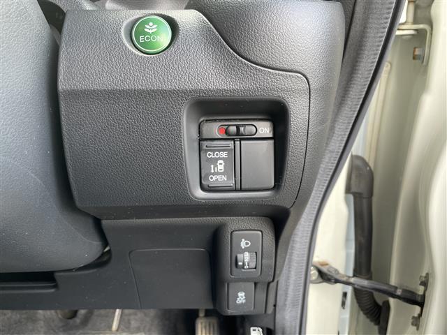 Ｎ－ＢＯＸ Ｇ・Ｌパッケージ　禁煙車　純正ナビ　ワンセグ　左電動ドア　バックカメラ　ＥＴＣ（32枚目）