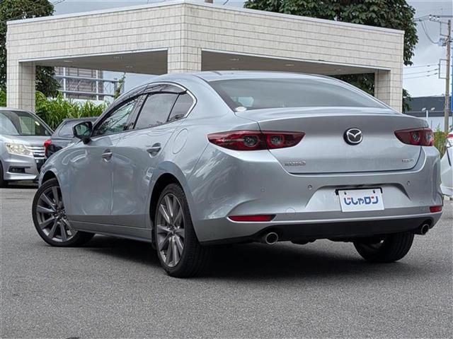 ＭＡＺＤＡ３セダン ＸＤプロアクティブ　禁煙車　マツダコネクトナビ　Ｂｌｕｅｔｏｏｔｈ接続　バックカメラ　パーキングアシスト　コーナーセンサー　クルーズコントロール　ブラインドスポットモニター　レーンキープアシスト　オートライト　ＥＴＣ（45枚目）