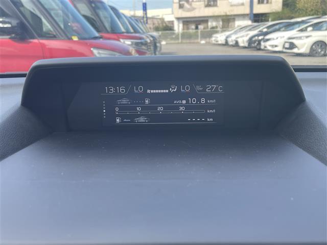 インプレッサスポーツ ２．０ｉ－Ｌアイサイト　禁煙車／社外ナビ（ＣＤ／ＤＶＤ／ワンセグＴＶ／Ｂｌｕｅｔｏｏｔｈ）／バックカメラ／ＥＴＣ／レーンキープアシスト／クルーズコントロール／４ＷＤ／純正アルミホイール／アイドリングストップ／ＬＥＤライト（10枚目）