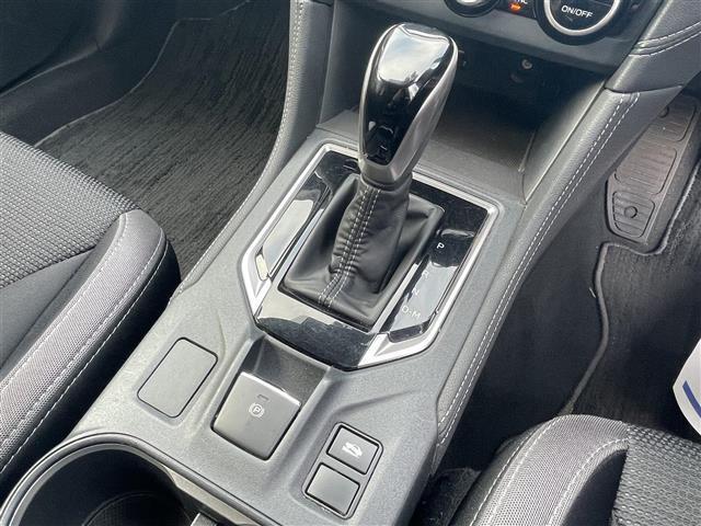 インプレッサスポーツ ２．０ｉ－Ｌアイサイト　禁煙車／社外ナビ（ＣＤ／ＤＶＤ／ワンセグＴＶ／Ｂｌｕｅｔｏｏｔｈ）／バックカメラ／ＥＴＣ／レーンキープアシスト／クルーズコントロール／４ＷＤ／純正アルミホイール／アイドリングストップ／ＬＥＤライト（17枚目）