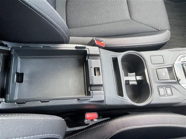 インプレッサスポーツ ２．０ｉ－Ｌアイサイト　禁煙車／社外ナビ（ＣＤ／ＤＶＤ／ワンセグＴＶ／Ｂｌｕｅｔｏｏｔｈ）／バックカメラ／ＥＴＣ／レーンキープアシスト／クルーズコントロール／４ＷＤ／純正アルミホイール／アイドリングストップ／ＬＥＤライト（18枚目）