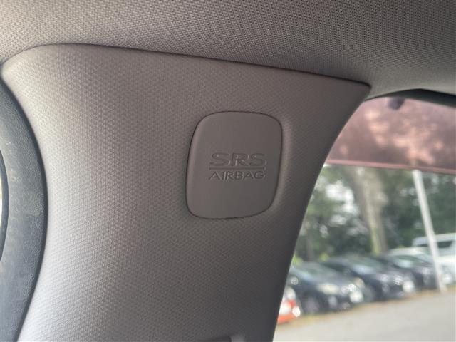 インプレッサスポーツ ２．０ｉ－Ｌアイサイト　禁煙車／社外ナビ（ＣＤ／ＤＶＤ／ワンセグＴＶ／Ｂｌｕｅｔｏｏｔｈ）／バックカメラ／ＥＴＣ／レーンキープアシスト／クルーズコントロール／４ＷＤ／純正アルミホイール／アイドリングストップ／ＬＥＤライト（21枚目）