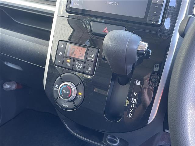 タント カスタムX トップエディションSAII 禁煙車/純正ナビ/バックカメラ/フルセグ/ETC/両側パワースライドドア/Bluetooth/DVD再生/スマートキー/スペアキー/ハーフレザーシート/衝突軽減ブレーキ/LEDヘッドライト(11枚目)