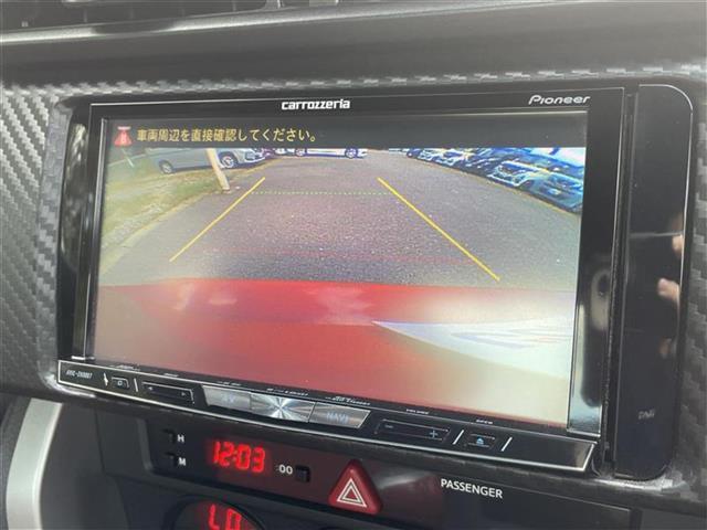 ８６ ＧＴ　禁煙車　モデリスタエアロ　社外７型ナビ　Ｂｌｕｅｔｏｏｔｈ接続　ＣＤ　バックカメラ　ドライブレコーダー　パドルシフト　ＥＴＣ　カーテンエアバック　純正アルミホイール　プッシュスタート　スマートキー（8枚目）