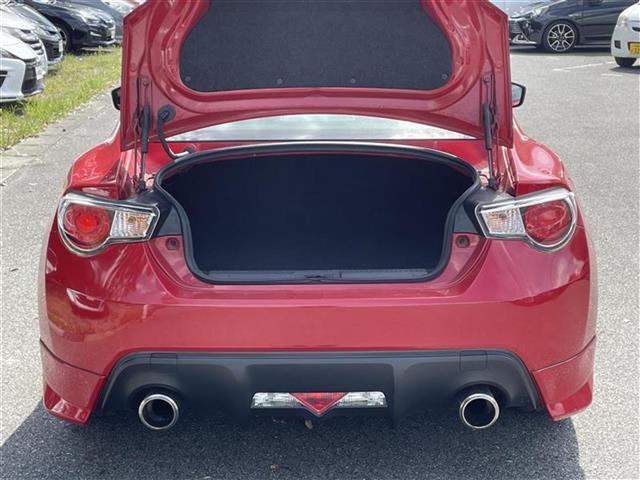 ８６ ＧＴ　禁煙車　モデリスタエアロ　社外７型ナビ　Ｂｌｕｅｔｏｏｔｈ接続　ＣＤ　バックカメラ　ドライブレコーダー　パドルシフト　ＥＴＣ　カーテンエアバック　純正アルミホイール　プッシュスタート　スマートキー（28枚目）